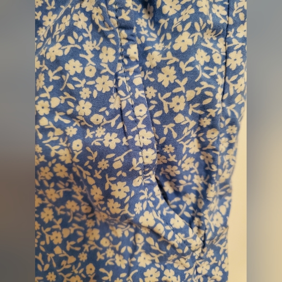 🌟3 for $25- Floral light blue romper - Picture 3 of 5